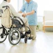 assisted living qualifications